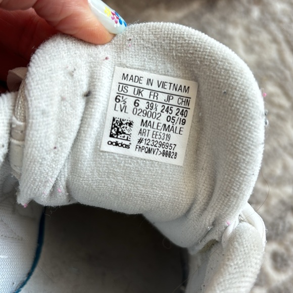 Adidas runners - Picture 2 of 4